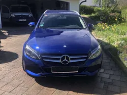 Blau Gebraucht 2015 Mercedes C300e Kombi | 26.790 €