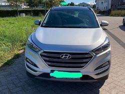 Silber Gebraucht 2018 Hyundai Tucson SUV | 15.775 € (Fairer Preis)
