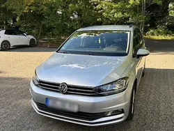 Grau Gebraucht 2016 VW Touran Van / Kleinbus | 17.500 € (Guter Preis)