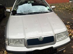 Silber Gebraucht 2004 Skoda Octavia Classic Kombi | 1.000 € (Fairer Preis)