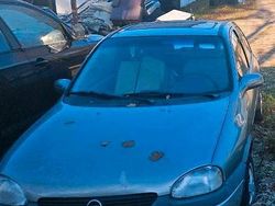 Silber Gebraucht 2006 Opel Corsa Kleinwagen | 300 €