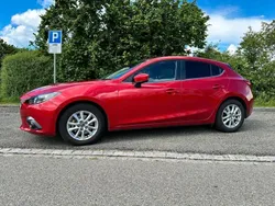 Rot Gebraucht 2014 Mazda 3 Center-Line Limousine | 14.000 € (Fairer Preis)