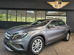 Grau Gebraucht 2015 Mercedes GLA200 Style SUV | 19.950 € (Fairer Preis)