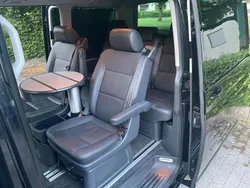 Schwarz Gebraucht 2013 VW T5 Highline Van | 22.800 € (Teuer)