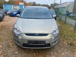 Gold Gebraucht 2009 Ford S-MAX Titanium Van / Kleinbus | 7.500 €