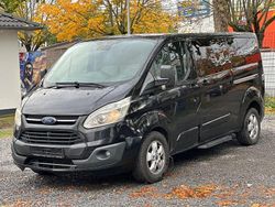 Schwarz Gebraucht 2018 Ford Tourneo Titanium Kombi | 13.990 € (Etwas zu teuer)