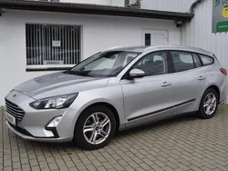 Silber Gebraucht 2019 Ford Focus Limousine | 13.490 € (Guter Preis)