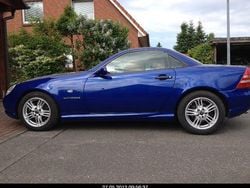 Blau metallic Gebraucht 1999 Mercedes SLK230 AMG Cabrio | 7.500 €