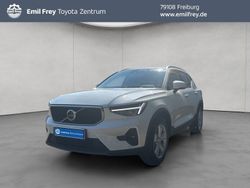 Weiß Gebraucht 2024 Volvo XC40 Core SUV | 32.990 € (Superpreis)