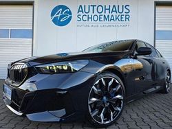 Schwarz Gebraucht 2024 BMW i5 M Sport Limousine | 56.977 €