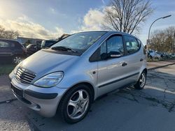 Silber Gebraucht 2004 Mercedes A140 Classic Van / Kleinbus | 2.490 € (Etwas zu teuer)