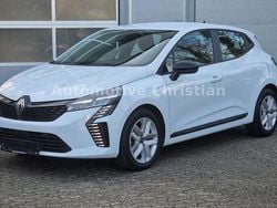 Weiß Gebraucht 2025 Renault Clio V Evolution Limousine | 14.890 € (Superpreis)