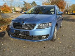 Blau Gebraucht 2014 Skoda Octavia Limousine | 9.800 € (Fairer Preis)