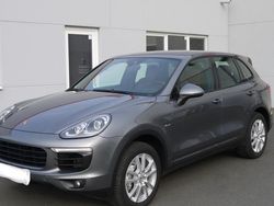 Grau Gebraucht 2017 Porsche Cayenne SUV | 44.500 €