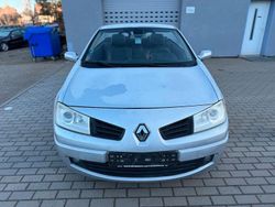 Grau Gebraucht 2008 Renault Mégane Cabriolet Dynamique Cabrio | 2.499 € (Fairer Preis)