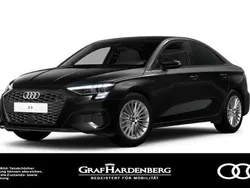 Brillantschwarz Gebraucht 2022 Audi A3 Ambiente Limousine | 24.880 € (Fairer Preis)
