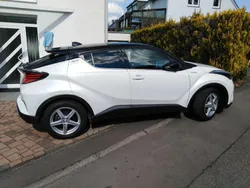Weiß Gebraucht 2020 Toyota C-HR Style SUV | 22.500 € (Fairer Preis)