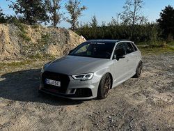 Grau Gebraucht 2020 Audi RS3 Ambiente Kleinwagen | 50.555 € (Etwas zu teuer)