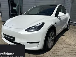 Weiß Gebraucht 2022 Tesla Model Y Long Range SUV | 35.000 € (Etwas zu teuer)