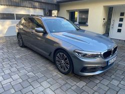 Grau Gebraucht 2018 BMW 520 Sport Line Kombi | 19.950 € (Fairer Preis)