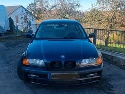 Blau Gebraucht 2001 BMW 320 Limousine | 4.700 € (Etwas zu teuer)