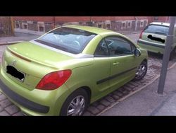 Gelb Gebraucht 2007 Peugeot 207 CC Sport Cabrio | 8.999 €
