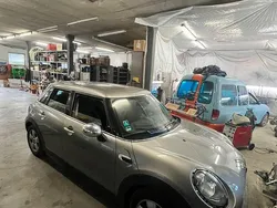 Silber Gebraucht 2017 Mini ONE Kleinwagen | 8.999 € (Fairer Preis)