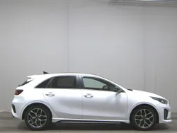 Weiss Gebraucht 2020 Kia Ceed GT GT-Line Limousine | 14.980 € (Superpreis)
