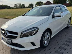 Weiß Gebraucht 2017 Mercedes A180 Edition Limousine | 16.400 € (Fairer Preis)