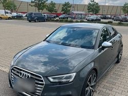 Grau Gebraucht 2017 Audi S3 Limousine | 28.500 € (Etwas zu teuer)