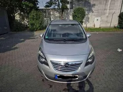 Silber Gebraucht 2012 Opel Meriva Van / Kleinbus | 2.750 € (Guter Preis)