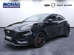 Obsidianschwarz metallic Neu 2025 Ford Puma Gen-E ST SUV | 39.990 €