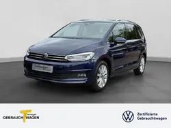 Blau Gebraucht 2024 VW Touran Highline Van / Kleinbus | 34.290 € (Fairer Preis)