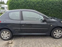 Schwarz Gebraucht 2010 Peugeot 206+ Kleinwagen | 1.000 € (Superpreis)