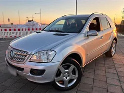 Silber Gebraucht 2007 Mercedes ML420 SUV | 4.449 €