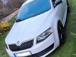 Weiß Gebraucht 2013 Skoda Octavia Active Kombi | 7.500 € (Fairer Preis)