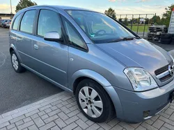 Gebraucht 2004 Opel Meriva Cosmo Van / Kleinbus | 1.999 €