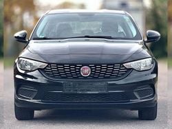 Schwarz Gebraucht 2016 Fiat Tipo Limousine | 6.900 € (Fairer Preis)