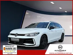 Weiß Neu 2025 VW Passat R-line Limousine | 62.470 € (Teuer)