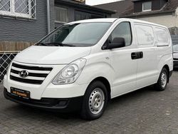 Weiß Gebraucht 2013 Hyundai H-1 Van / Kleinbus | 8.999 € (Guter Preis)