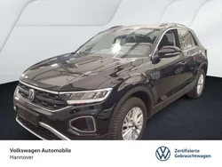 Deep black perleffekt Gebraucht 2024 VW T-Roc Life SUV | 21.890 € (Guter Preis)