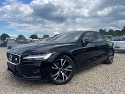 Schwarz Gebraucht 2020 Volvo S60 R-Design Limousine | 21.900 €