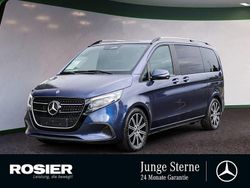Blau / sodalithblau Gebraucht 2024 Mercedes V300 Style Van / Kleinbus | 65.950 € (Fairer Preis)