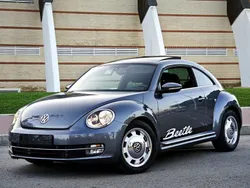 Grau Gebraucht 2016 VW Beetle Design Limousine | 12.750 € (Etwas zu teuer)