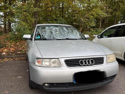 Grau Gebraucht 2003 Audi A3 Limousine | 2.500 € (Fairer Preis)