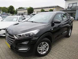 Schwarz Gebraucht 2016 Hyundai Tucson Trend SUV | 12.990 € (Guter Preis)