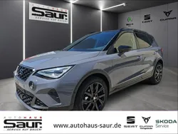 Grau Neu 2025 Seat Arona Black Edition SUV | 31.980 € (Teuer)