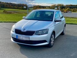 Silber Gebraucht 2018 Skoda Fabia Kleinwagen | 6.700 € (Guter Preis)