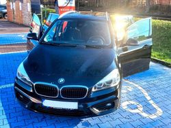 Schwarz Gebraucht 2015 BMW 216 Comfort Edition Kombi | 9.050 € (Fairer Preis)