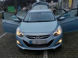 Blau Gebraucht 2013 Hyundai i40 Kombi | 6.999 € (Fairer Preis)